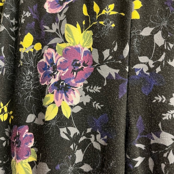 Torrid Black and Purple Floral Women’s Leggings Plus Size 3 - Picture 5 of 5
